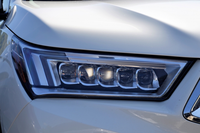 concession-COLLOBRIERES-min_acura-headlamp-2834131